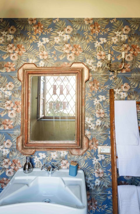 Exclusive Double or Twin Room | Bathroom | Shower, rainfall showerhead, hair dryer, bathrobes