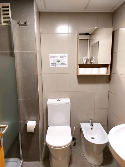 Free toiletries, hair dryer, towels