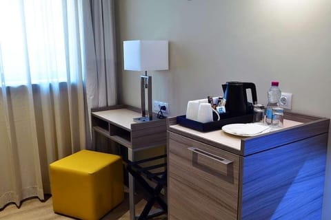 Premium bedding, minibar, laptop workspace, free WiFi