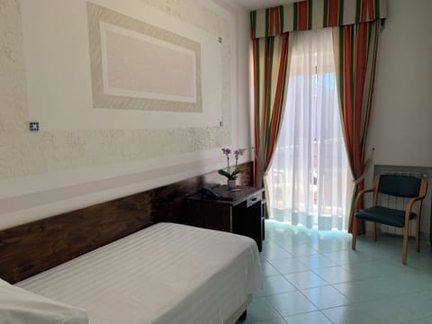 Standard Single Room, Balcony | Free WiFi, bed sheets