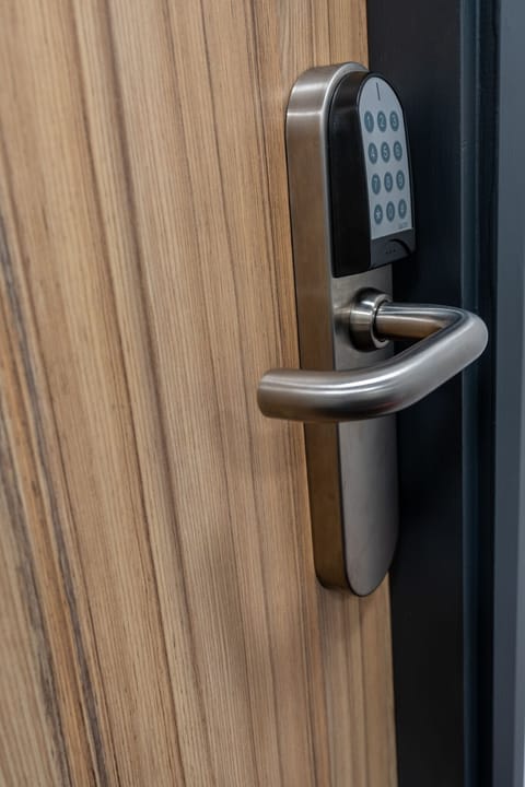 Egyptian cotton sheets, premium bedding, free WiFi