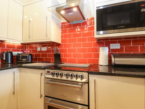 Fridge, dishwasher, electric kettle, toaster