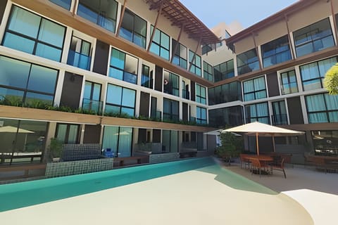 Classic Apartment | Pool | 3 outdoor pools