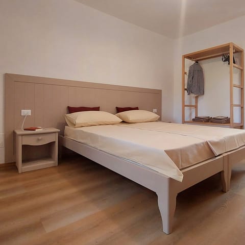 Traditional Apartment, 2 Bedrooms, Kitchen, Hill View | Egyptian cotton sheets, premium bedding, down comforters