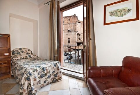 Triple Room, Balcony, City View | Desk, iron/ironing board, free WiFi, bed sheets