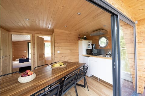 Toue Cabanée Tribu | Living area