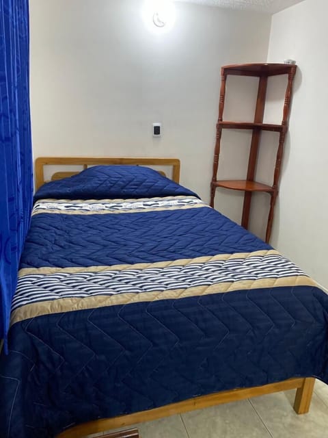 Business Single Room | Free WiFi, bed sheets