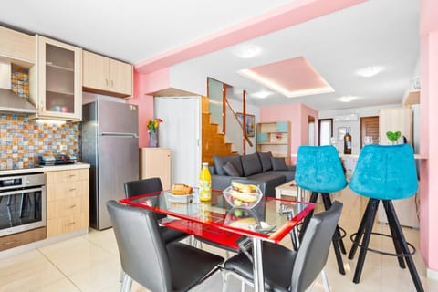 Apartment | 2 bedrooms, desk