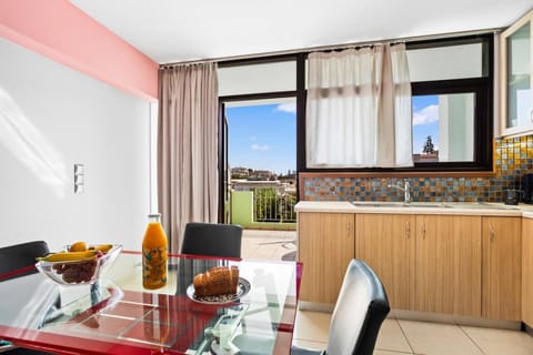 Apartment | 2 bedrooms, desk