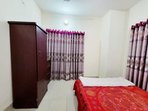 Apartment | 2 bedrooms, free WiFi, bed sheets