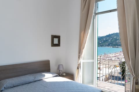 Double Room, Balcony, Sea View | In-room safe, iron/ironing board, free WiFi, bed sheets