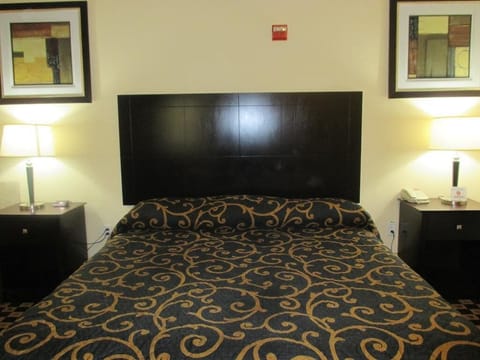 Iron/ironing board, free WiFi