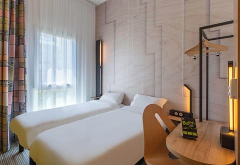 Twin Room, Non Smoking | Free WiFi, bed sheets