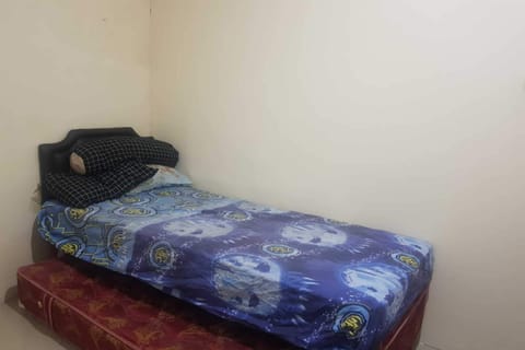 Standard Double Room | Free WiFi, bed sheets