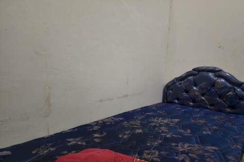 Standard Single Room | Free WiFi, bed sheets