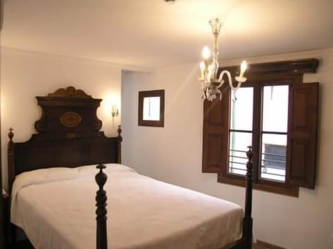 Double Room, Terrace | Minibar, in-room safe, free WiFi, bed sheets