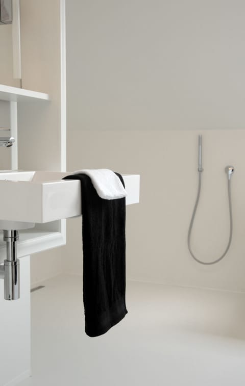 Superior Suite | Bathroom | Separate tub and shower, deep soaking tub, eco-friendly toiletries