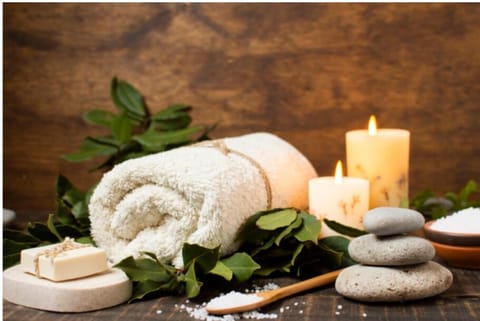 Sauna, body treatments, hydrotherapy, aromatherapy, hot stone massages