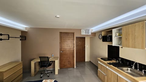 Fridge, coffee/tea maker, toaster, rice cooker