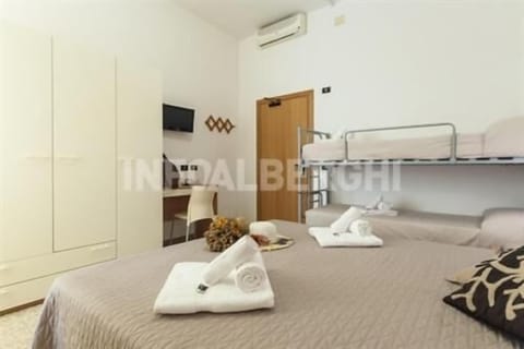 In-room safe, desk, free cribs/infant beds, free WiFi