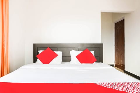 Classic Room | Desk, free WiFi, bed sheets