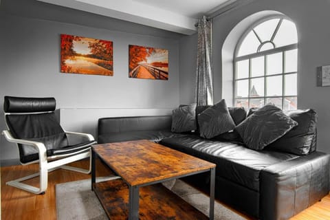 Apartment | 2 bedrooms, Internet