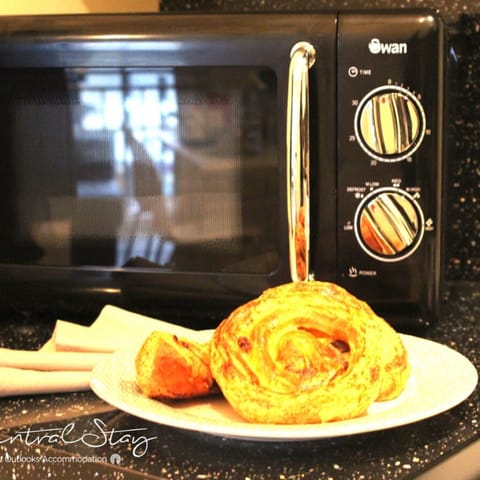 Apartment | 1 bedroom, desk, iron/ironing board, Internet