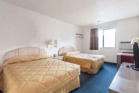 Room, 2 Queen Beds, Accessible | Desk, free WiFi, bed sheets