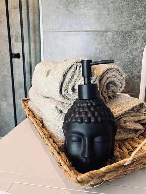 Apartment, 1 Bedroom, Garden View | Bathroom