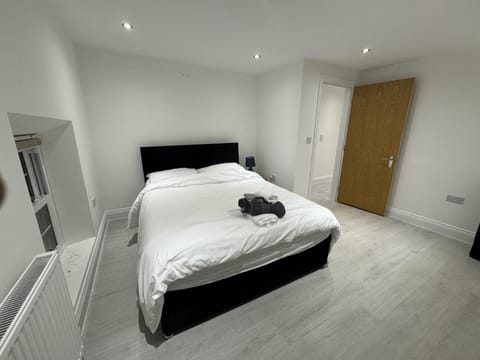 Apartment | 2 bedrooms, iron/ironing board, free WiFi, bed sheets