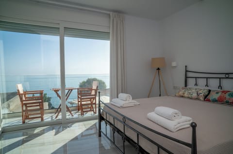 Luxury Villa, Private Pool, Sea View | Iron/ironing board, free WiFi