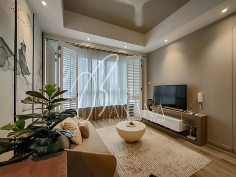 Luxury Apartment | Living area | Smart TV, Netflix, streaming services