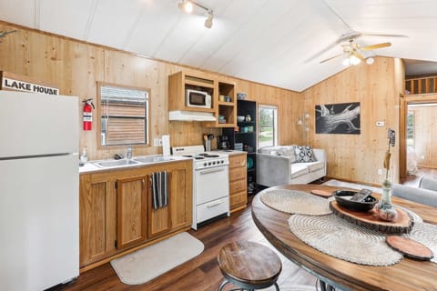 Cabin, 1 Bedroom | Private kitchen | Fridge, oven, coffee/tea maker, toaster