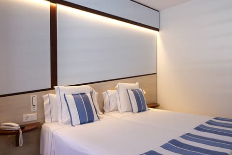 Classic Double Room | In-room safe, free WiFi