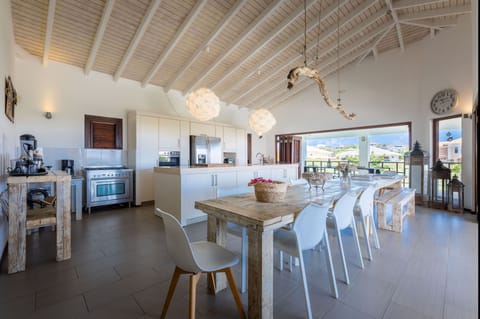 Villa, 4 Bedrooms, Smoking, Private Pool | Dining room