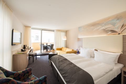 Deluxe Double Room, Balcony | Premium bedding, pillowtop beds, in-room safe, individually decorated