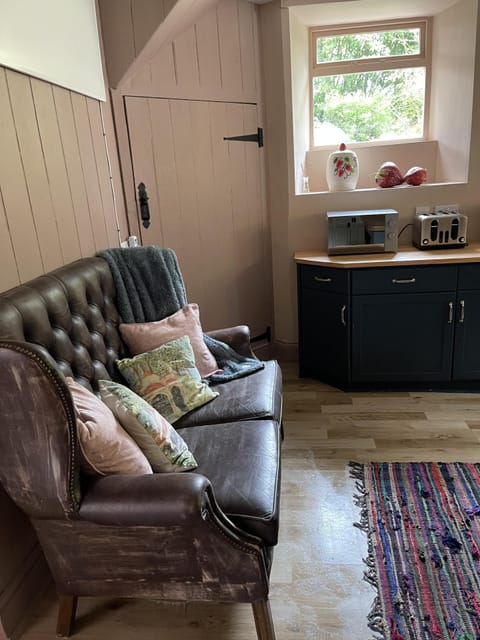 Cottage | Interior