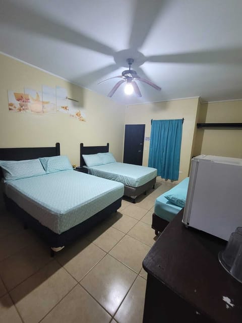 Triple Room | Down comforters, free WiFi