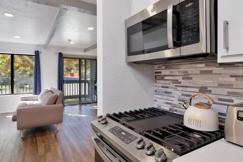 Condo, Multiple Beds, Hot Tub, Mountain View (2082) | Private kitchen | Coffee/tea maker