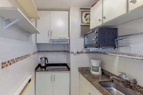 Family Apartment, City View | Private kitchen | Fridge, microwave, oven, electric kettle