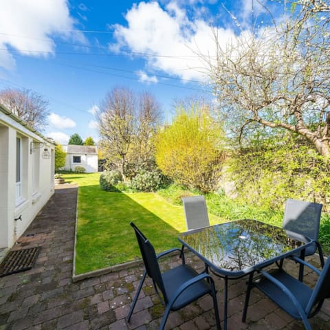 House | Terrace/patio