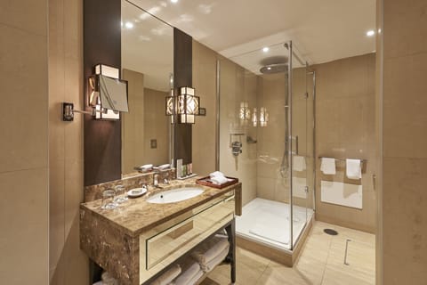 Premium Family Room - Connecting Rooms | Bathroom | Combined shower/tub, deep soaking tub, free toiletries, hair dryer