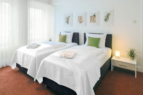 Deluxe Double or Twin Room, City View | Desk, free WiFi, bed sheets