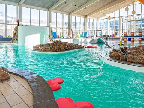 House | Pool