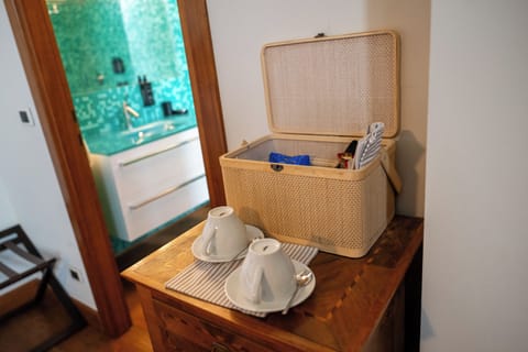 Deluxe Room, River View | In-room safe, individually decorated, individually furnished