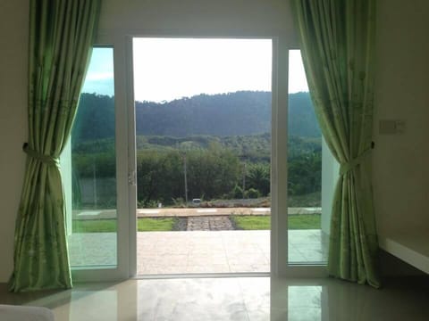 Double Room with Mountain View | Desk, free WiFi