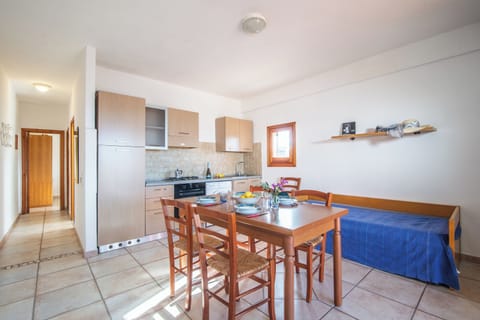 Family Apartment, 2 Bedrooms (Monte Majore 16/B) | Private kitchen | Fridge, oven, stovetop, cookware/dishes/utensils