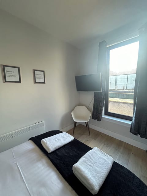 Apartment | 2 bedrooms, iron/ironing board, free WiFi, bed sheets