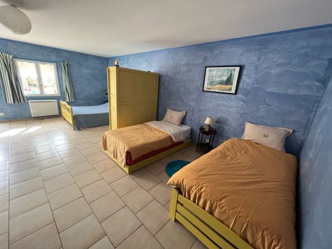 Club Room, Garden View | 1 bedroom, Egyptian cotton sheets, premium bedding, memory foam beds