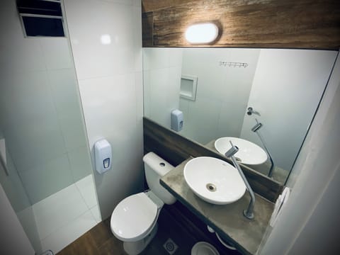 Basic Double Room | Bathroom